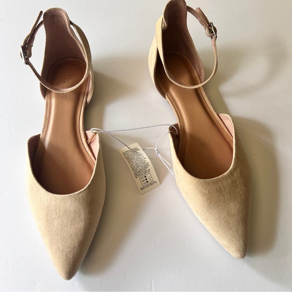 Old Navy Women's Pointy Toe Low Heel Ankle Strap Flats Desert Floor Sz 8